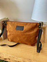 Cargar imagen en el visor de la galería, Bolso Medium Ante ( colores ) Omamori Joyas