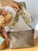 Load image into Gallery viewer, Bolso Gisela : Colores diferentes