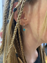 Cargar imagen en el visor de la galería, Aros estrellas turquesa para niñas