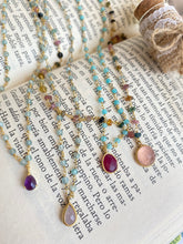 Cargar imagen en el visor de la galería, Collar grapas con calcedonia Omamori Joyas