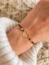 Cargar imagen en el visor de la galería, Pulsera LOVE ajustable Omamori Joyas