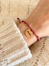 Charger l'image dans la galerie, Pulsera Medalla Personalizada Omamori Joyas