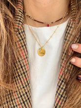 Cargar imagen en el visor de la galería, Colgante Medalla Personalizada Omamori Joyas