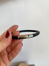 Laden Sie das Bild in den Galerie-Viewer, Pulsera Basic Hombre Omamori Joyas