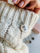 Cargar imagen en el visor de la galería, Colgante Omamori Inu Omamori Joyas