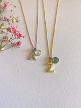Laden Sie das Bild in den Galerie-Viewer, Tu Letra + Mineral Omamori Joyas