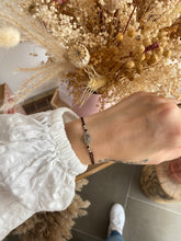 Load image into Gallery viewer, Pulsera Calcedonia Verde agua Omamori Joyas