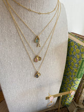 Cargar imagen en el visor de la galería, Colgante Piedra + Inicial