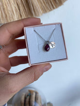 Cargar imagen en el visor de la galería, Colgante Piedra + Inicial