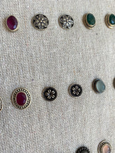 Cargar imagen en el visor de la galería, Pendientes Vintage Omamori Joyas