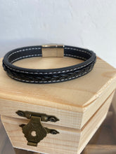 Laden Sie das Bild in den Galerie-Viewer, Pulsera Hombre One Omamori Joyas