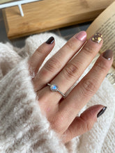 Load image into Gallery viewer, Anillo Berta con Piedra luna Omamori Joyas