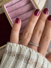 Cargar imagen en el visor de la galería, Anillo Alianza Tina A562 Omamori Joyas
