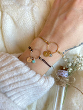 Charger l'image dans la galerie, Pulsera Anni dorada personalizada ajustable Omamori Joyas