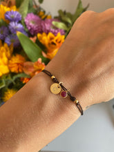 Cargar imagen en el visor de la galería, Pulsera Inicial + Piedra Omamori Joyas