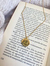 Laden Sie das Bild in den Galerie-Viewer, Colgante Astrology + Tarjeta Omamori Joyas