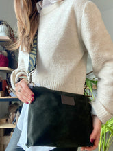 Cargar imagen en el visor de la galería, Bolso Medium Ante ( colores )