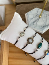Load image into Gallery viewer, Pulsera Calcedonia Verde agua
