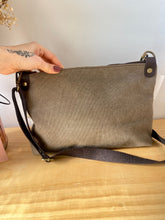 Load image into Gallery viewer, Bolso Gisela : Colores diferentes