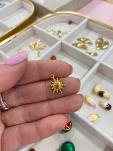 Variedad de Charms