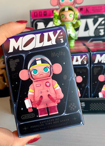 caja sorpresa con figura coleccionable POP MART SPACE MOLLY