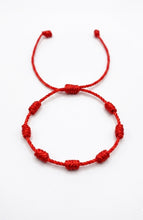 Cargar imagen en el visor de la galería, Pulsera Roja de los siete nudos Omamori Joyas
