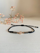 Load image into Gallery viewer, Pulsera Gold Rose Circ
