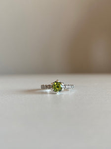 Anillo Peridoto Grapes