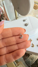 Cargar imagen en el visor de la galería, Charm Luna y Estrella con Circonita MOON Omamori Joyas
