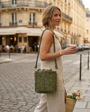 Cargar imagen en el visor de la galería, Bolso Lüa bombonera
