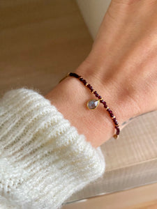 Pulsera Mini gems granate con labradorita