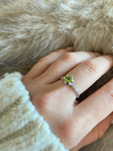 Anillo Peridoto Grapes