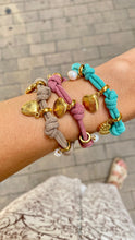 Load image into Gallery viewer, Pulsera Nudos con Charms Marinos Omamori Joyas

