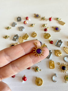 Charm Sol Morado