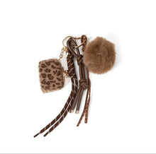 Cargar imagen en el visor de la galería, K-Charm Bag- Llaveros para  bolso Omamori Joyas
